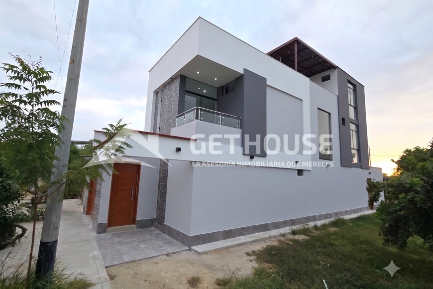 SE VENDE EXCLUSIVA CASA DE ESTRENO CON PISCINA - DOBLE ACCESO | URB. BOULEVARD PP