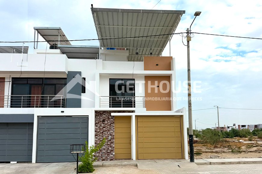 SE VENDE BONITA CASA DE ESTRENO DE 2 PISOS + TERRAZA | URB. ALAMEDA CC