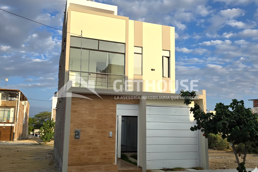 SE VENDE MODERNA CASA DE ESTRENO CERCA A PARQUE  | URB. ALAMEDA COUNTRY CLUB
